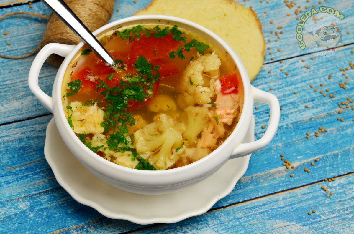 Вкусный картофельный суп с фрикадельками и маринованными огурцами