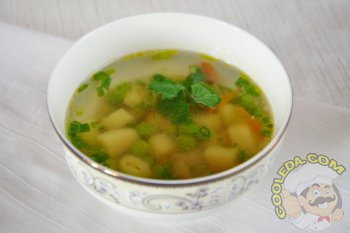 Постный суп с консервированным зеленым горошком